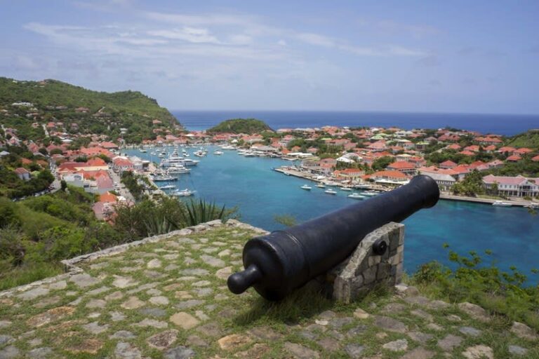 Exploring the Historic Ruins and Breathtaking Views of Fort Karl