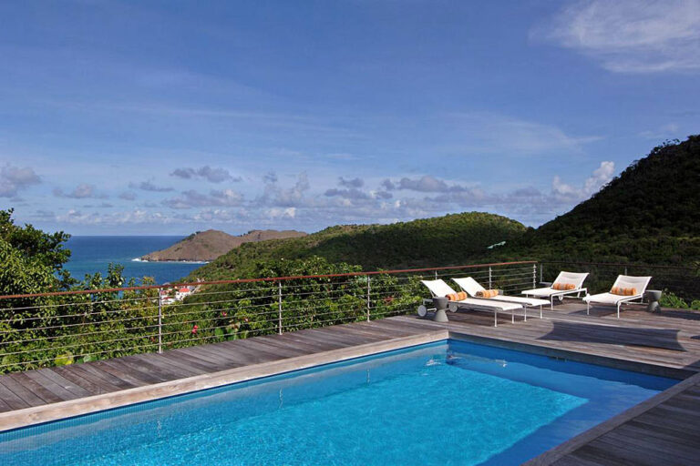 Villa Lumiere: A Luxurious Retreat in St. Barts