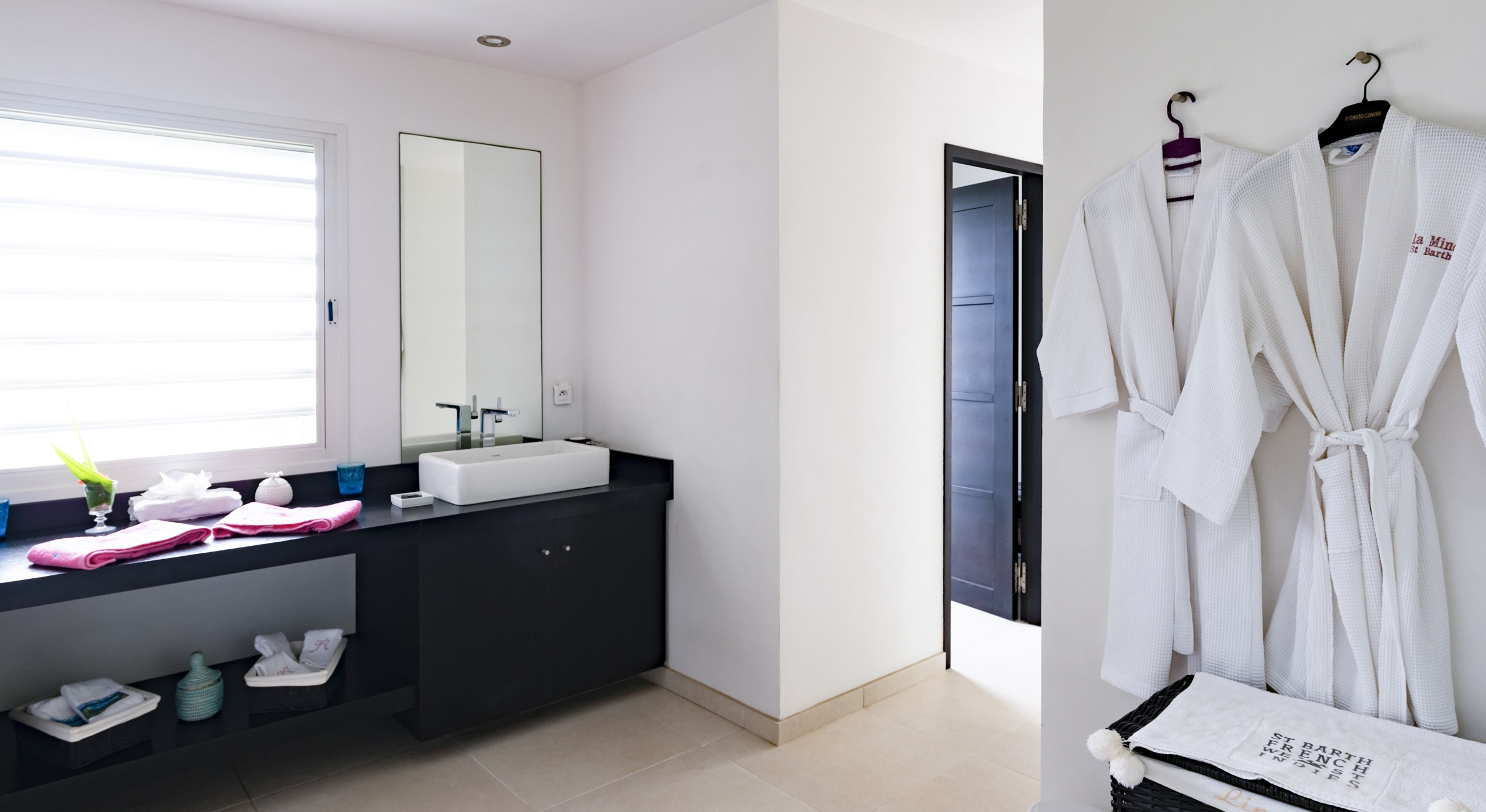 Villa Summer Breeze St. Barth - luxurious ensuite bathroom