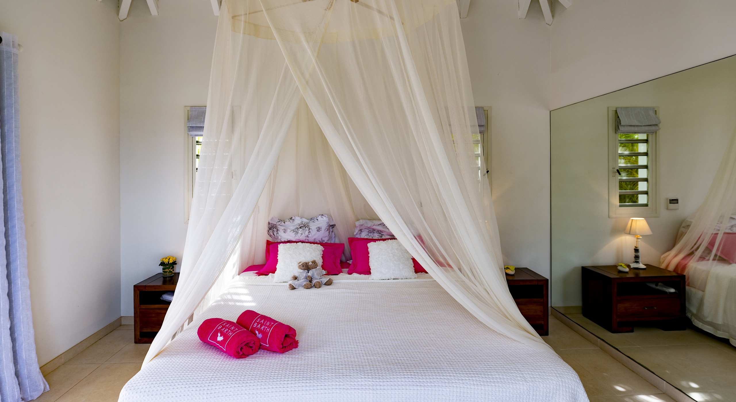 Villa Summer Breeze St. Barth - master bedroom with lagoon view