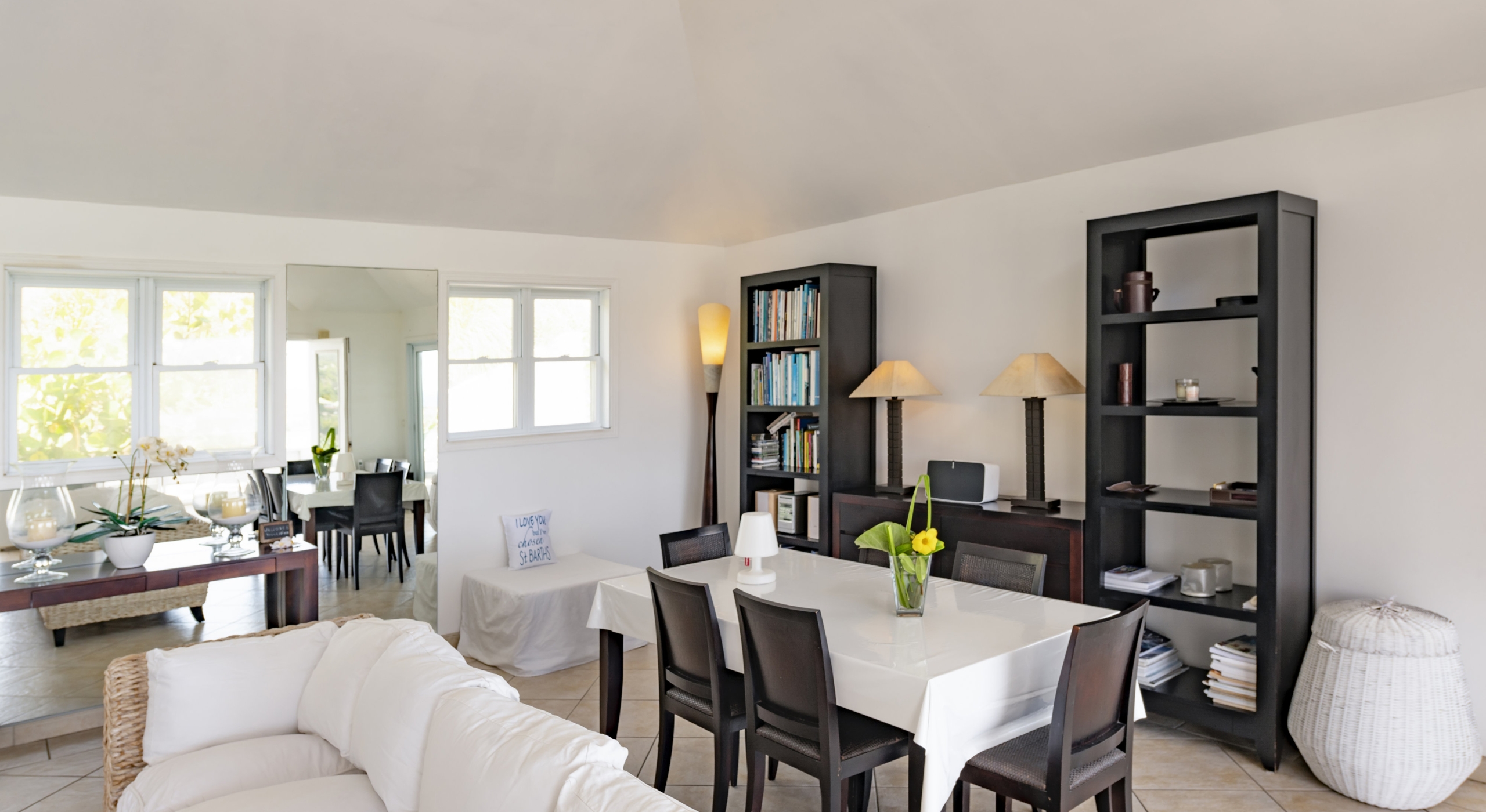 Villa Summer Breeze St. Barth - dining area with tropical views